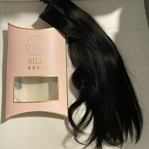 Bellamy Silk Seam 18in/140gram extensions